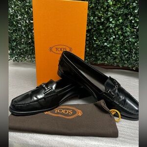 TOD’S Black Leather Doppia Loafer size 39.5